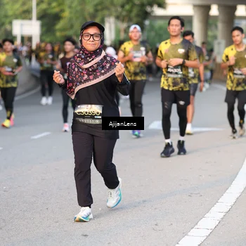Runner Photo 6424246