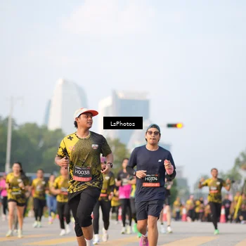 Runner Photo 6424264