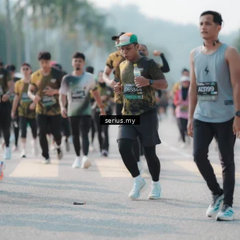 Runner Photo 6424288