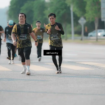 Runner Photo 6424298