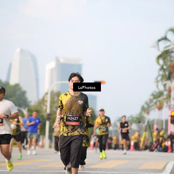 Runner Photo 6424300