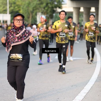 Runner Photo 6424303