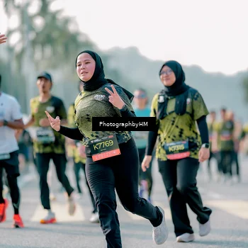 Runner Photo 6424330