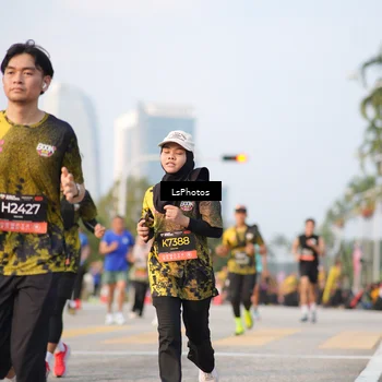 Runner Photo 6424332