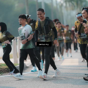 Runner Photo 6424336