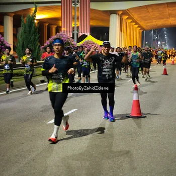 Runner Photo 6424341
