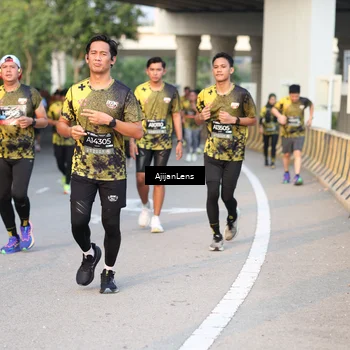 Runner Photo 6424345
