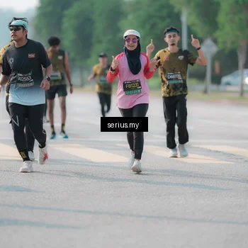 Runner Photo 6424352