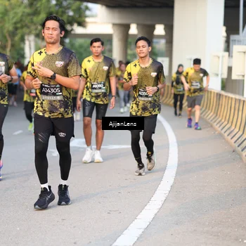 Runner Photo 6424360