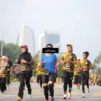 Runner Photo 6424371