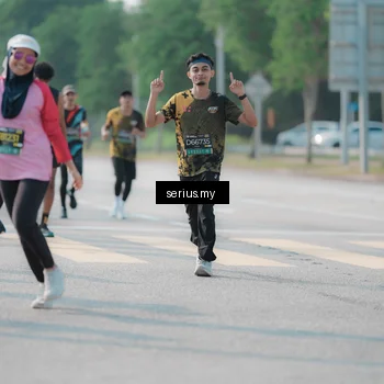 Runner Photo 6424373