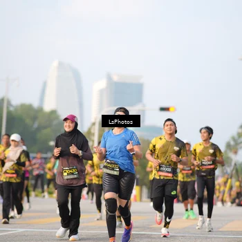 Runner Photo 6424376