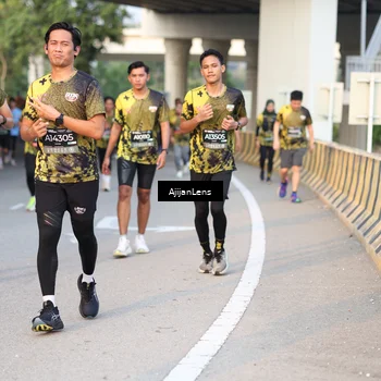 Runner Photo 6424377
