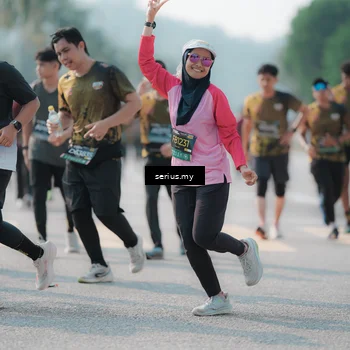 Runner Photo 6424379