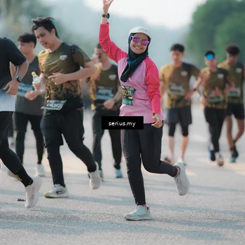 Runner Photo 6424380