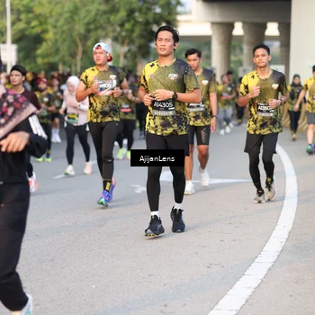 Runner Photo 6424392