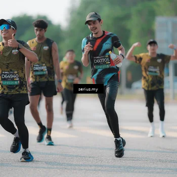 Runner Photo 6424407
