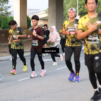 Runner Photo 6424435