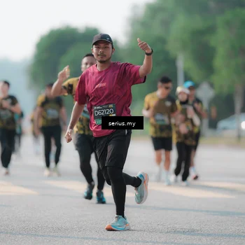Runner Photo 6424441