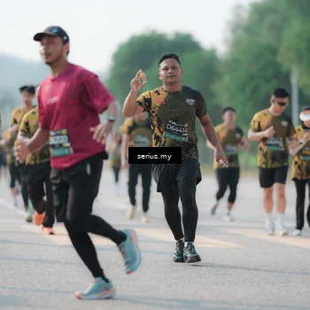 Runner Photo 6424451