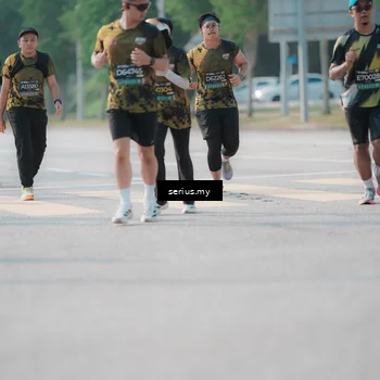 Runner Photo 6424474
