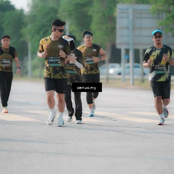 Runner Photo 6424475