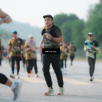Runner Photo 6424492