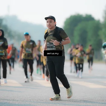 Runner Photo 6424494