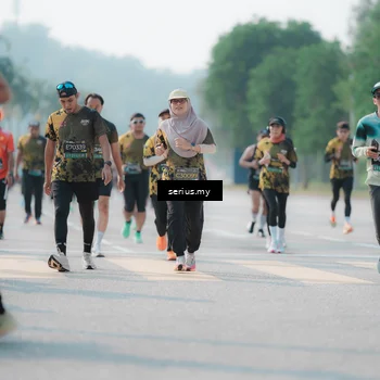 Runner Photo 6424497