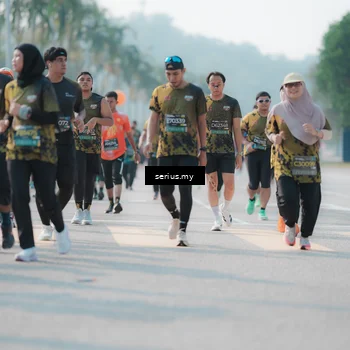 Runner Photo 6424512