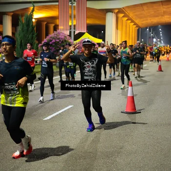 Runner Photo 6424514