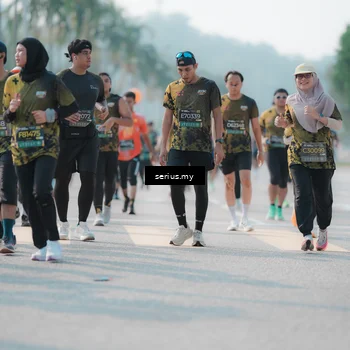 Runner Photo 6424516