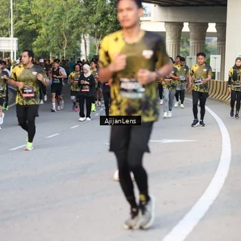 Runner Photo 6424521