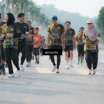 Runner Photo 6424527