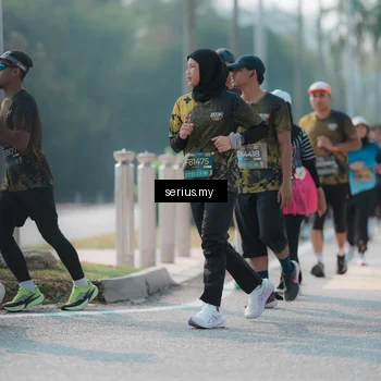 Runner Photo 6424530