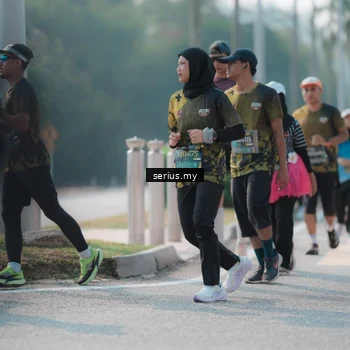Runner Photo 6424534