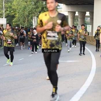 Runner Photo 6424541