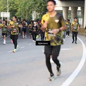 Runner Photo 6424550