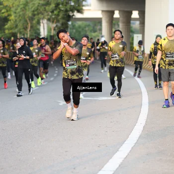 Runner Photo 6424677