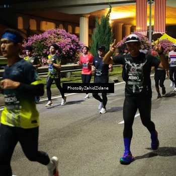 Runner Photo 6424687