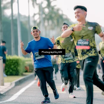 Runner Photo 6424719