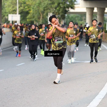 Runner Photo 6424725