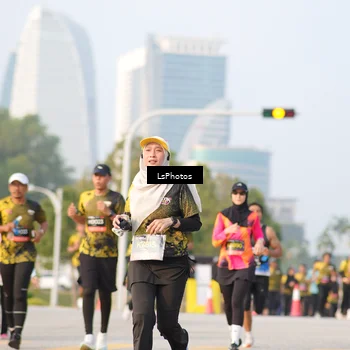 Runner Photo 6424760