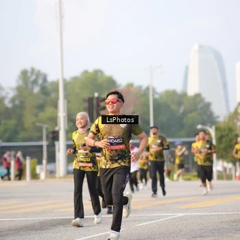 Runner Photo 6424805