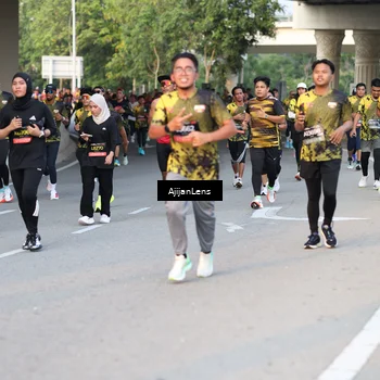 Runner Photo 6424833