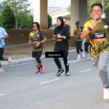 Runner Photo 6424840