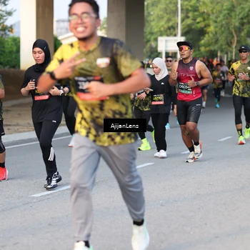Runner Photo 6424859