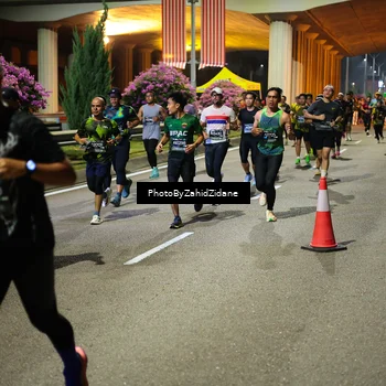 Runner Photo 6424865