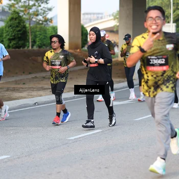 Runner Photo 6424932