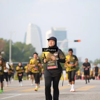 Runner Photo 6424957